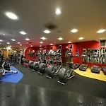 Maldron & Leisure Centre, Galway فندق 4*
