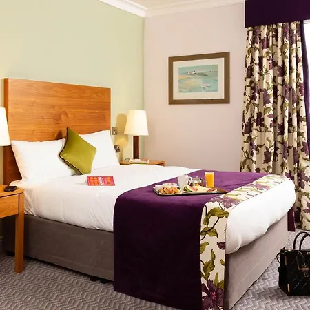 Maldron & Leisure Centre, Galway 4*