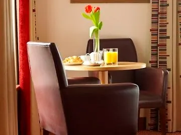 Maldron & Leisure Centre, Galway 4*