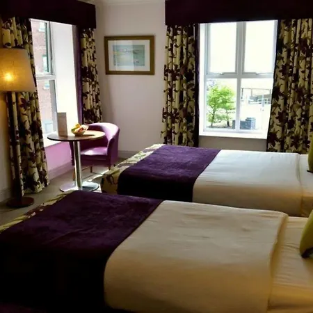 Otel Maldron & Leisure Centre, Galway 4*