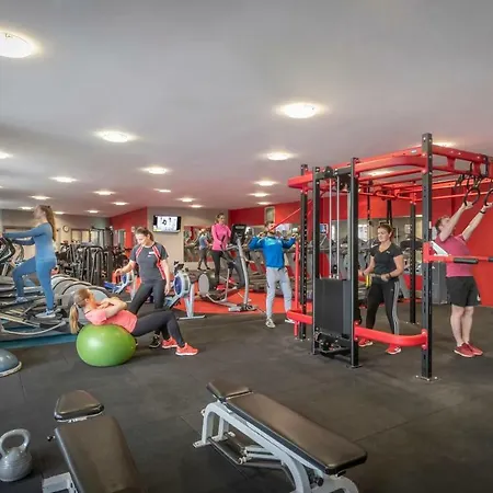 Maldron & Leisure Centre, Galway 4*
