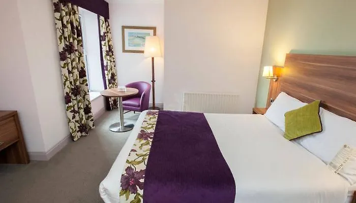 Maldron & Leisure Centre, Galway Отель