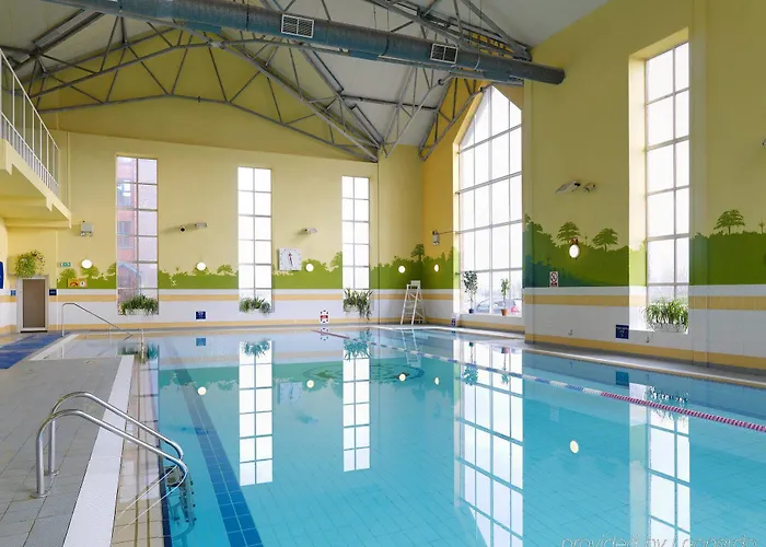 Maldron & Leisure Centre, Galway Отель Оранмор