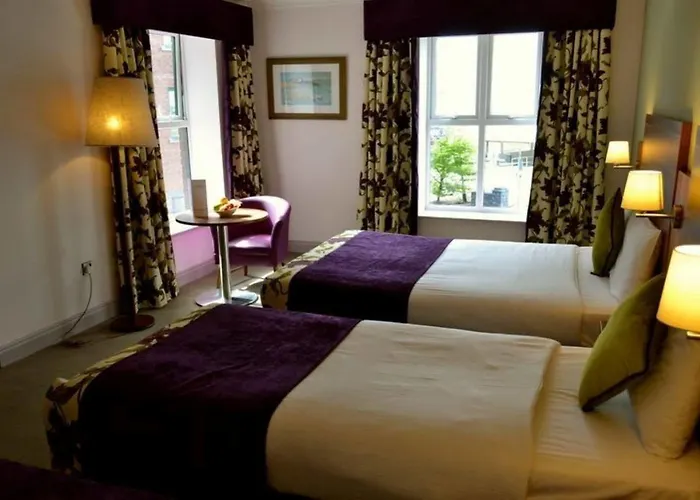 Hotel Maldron & Leisure Centre, Galway 4*
