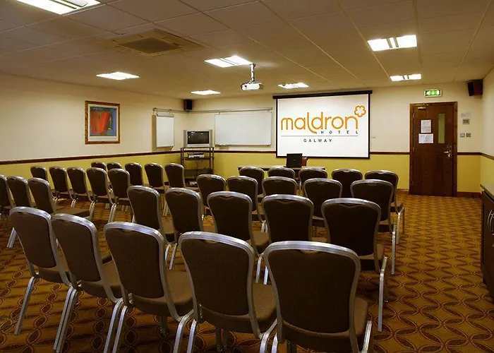 Maldron & Leisure Centre, Galway Отель